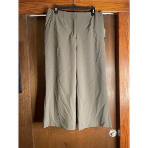 Violets & Roses Olive Green Wide Leg Cropped Pants Womens Size 10